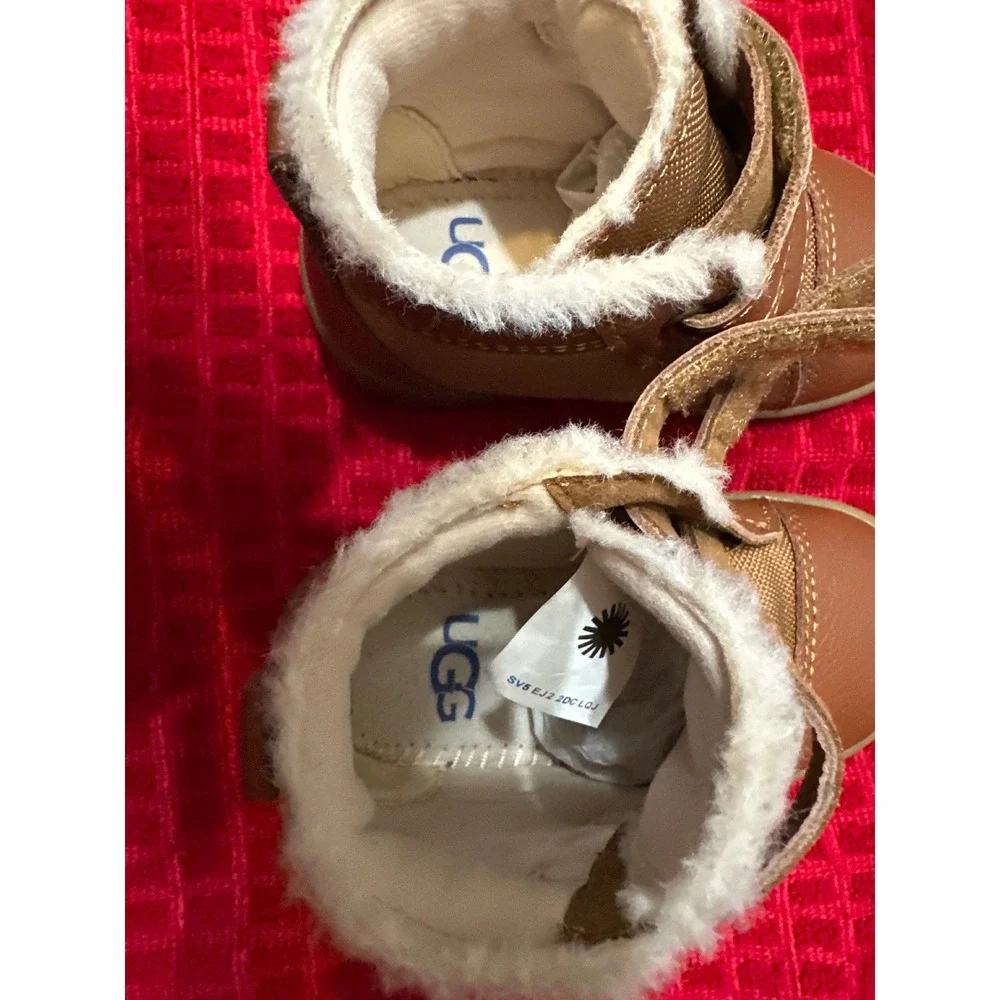 UGG Kids Rennon II Chestnut Leather Suede Boots 1143651I Brown Size 4/5 Infant